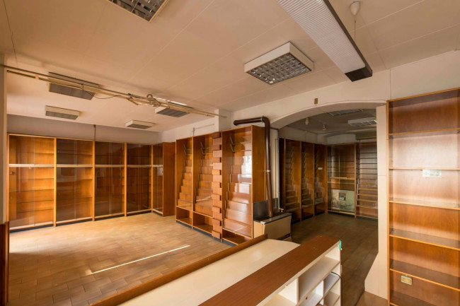 Locale commerciale in affitto a Gorizia