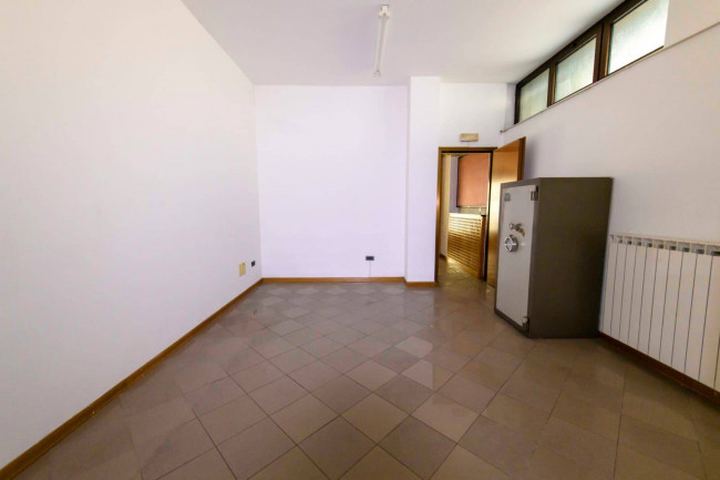 Locale commerciale in vendita a Gorizia