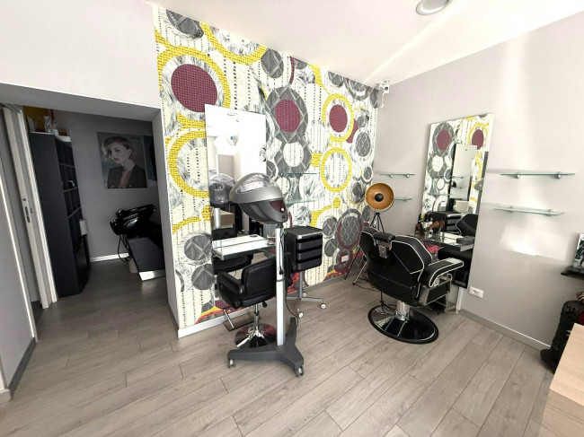 Locale commerciale in vendita a Sagrado