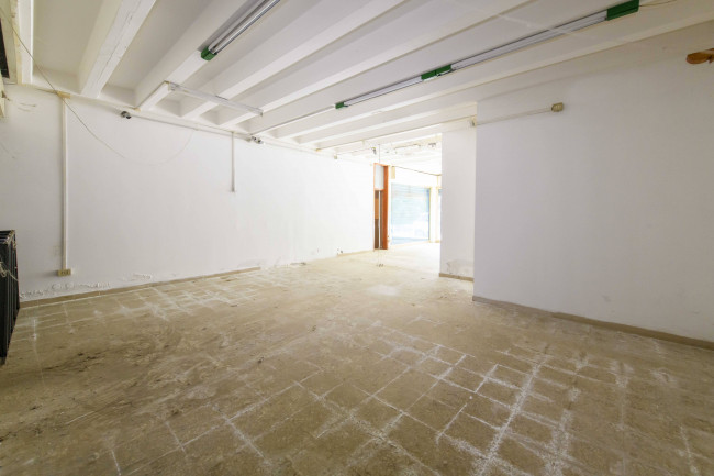 Locale commerciale in vendita a Monfalcone