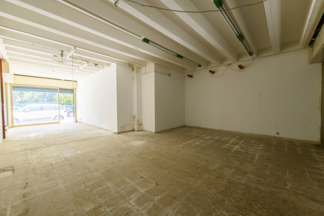 Locale commerciale in vendita a Monfalcone
