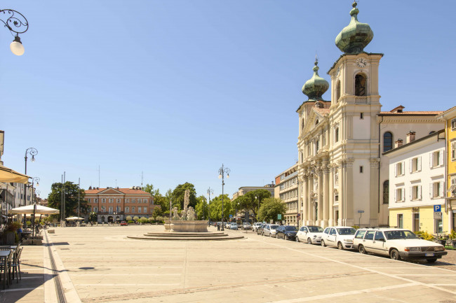 Locale commerciale in vendita a Gorizia