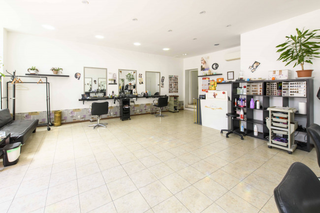 Locale commerciale in vendita a Gorizia