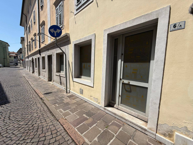 Gewerberaum / Ladenlokal zu mieten in Gorizia