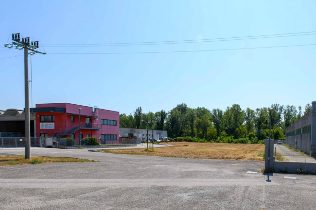 Terreno edificabile in vendita a Farra d'Isonzo