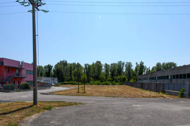 Terreno edificabile in vendita a Farra d'Isonzo
