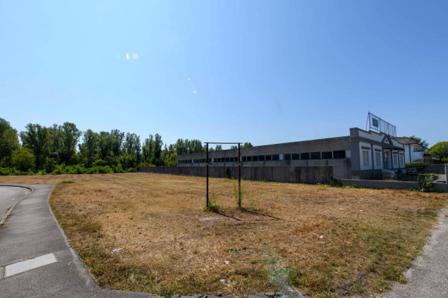 Terreno edificabile in vendita a Farra d'Isonzo