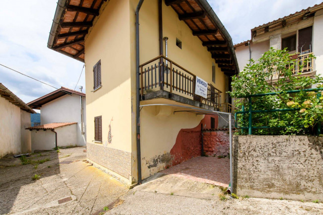 Casa accostata in vendita a Pulfero
