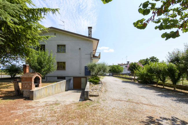Appartamento in vendita a Chiopris-Viscone