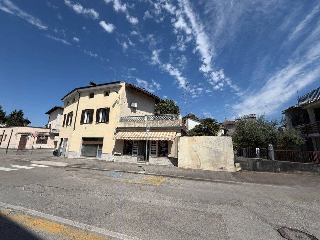 Gewerberaum / Ladenlokal zu verkauf in Gorizia