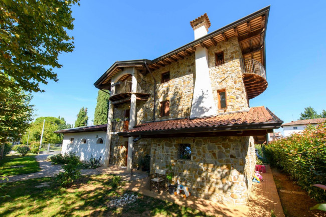 Villa for sale in Cormons