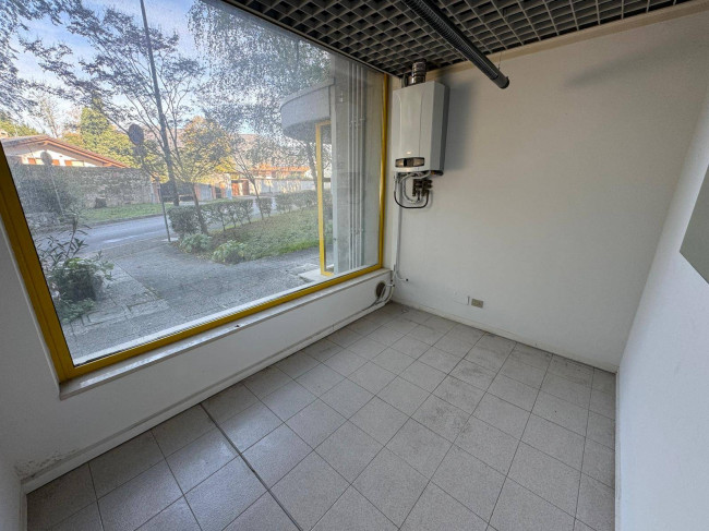 Locale commerciale in vendita a Gorizia