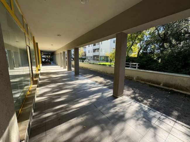 Locale commerciale in vendita a Gorizia