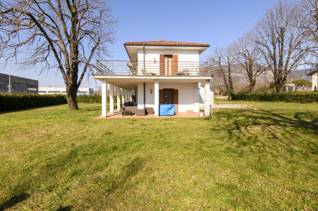 Villa in vendita a Gorizia