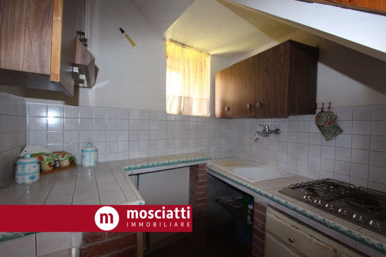 Villa in vendita a Esanatoglia (MC)