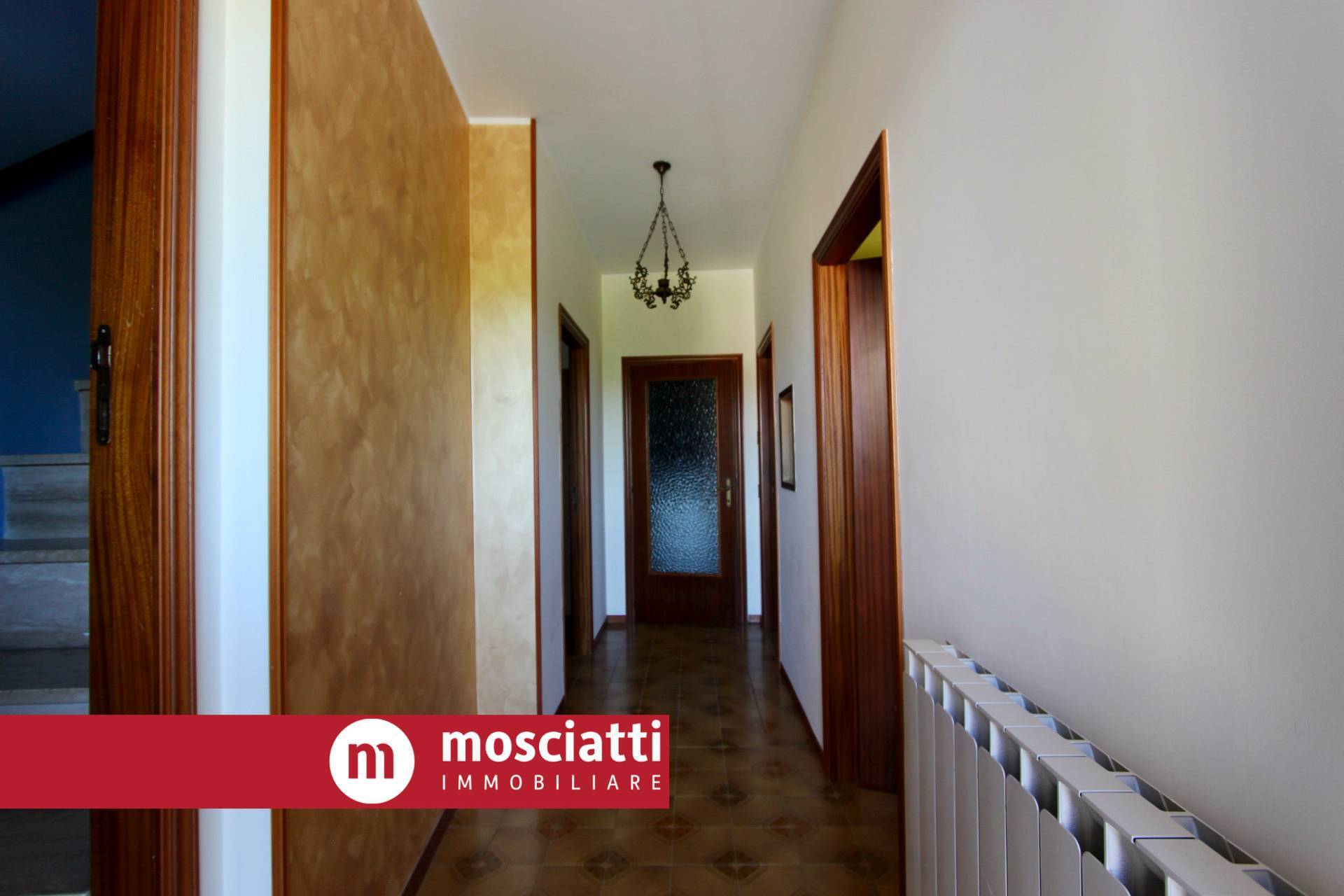 Casa indipendente in vendita a Matelica (MC)