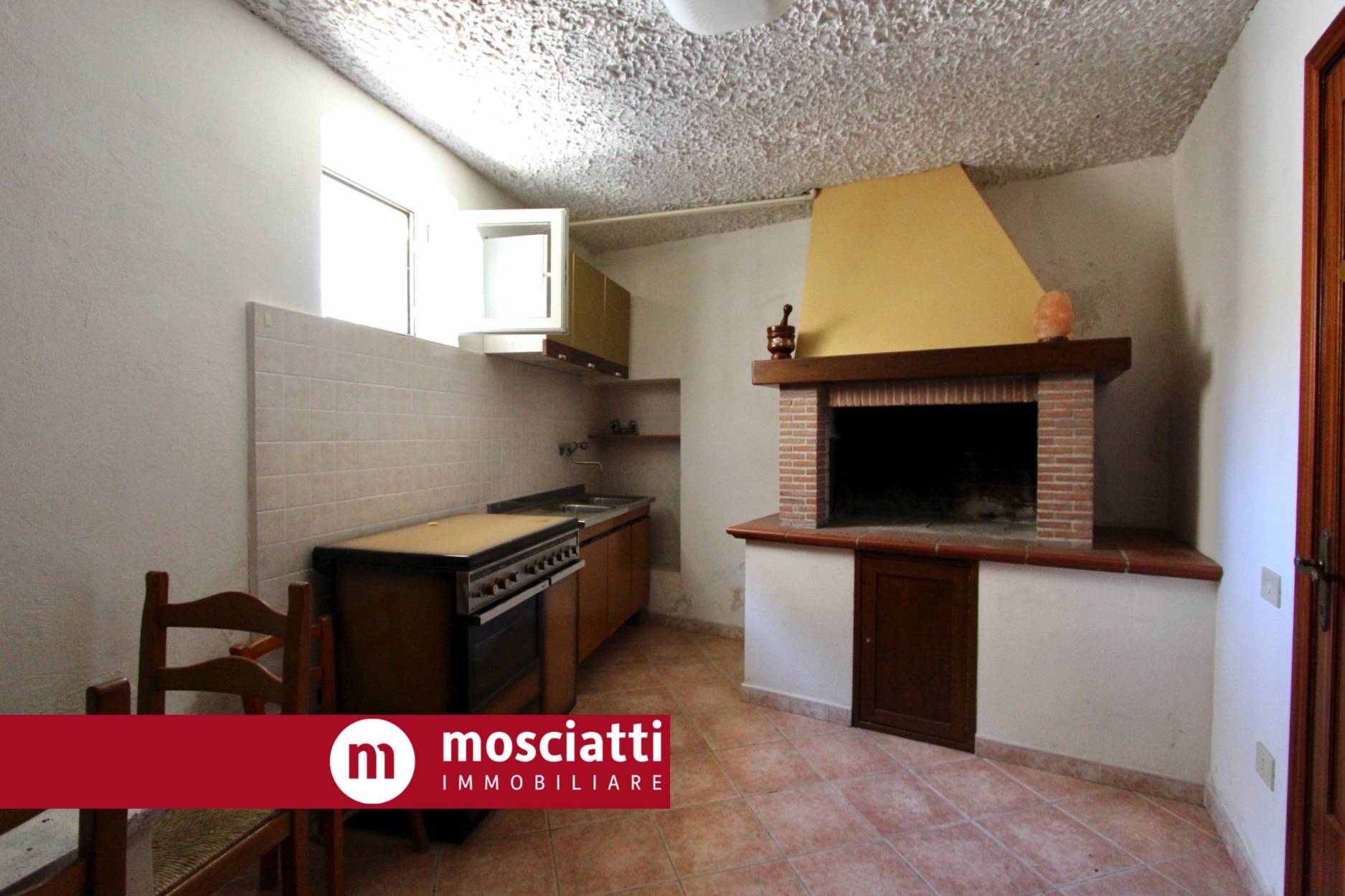 Casa indipendente in vendita a Matelica (MC)