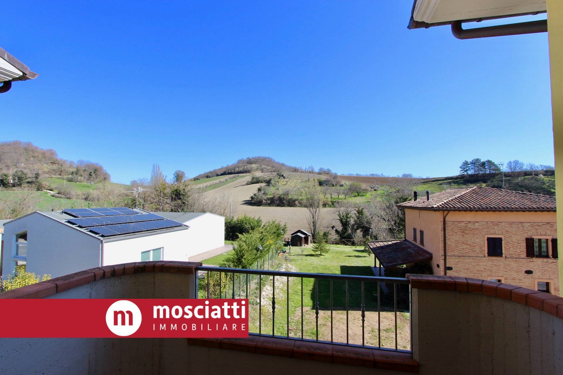 Duplex in vendita a Esanatoglia (MC)
