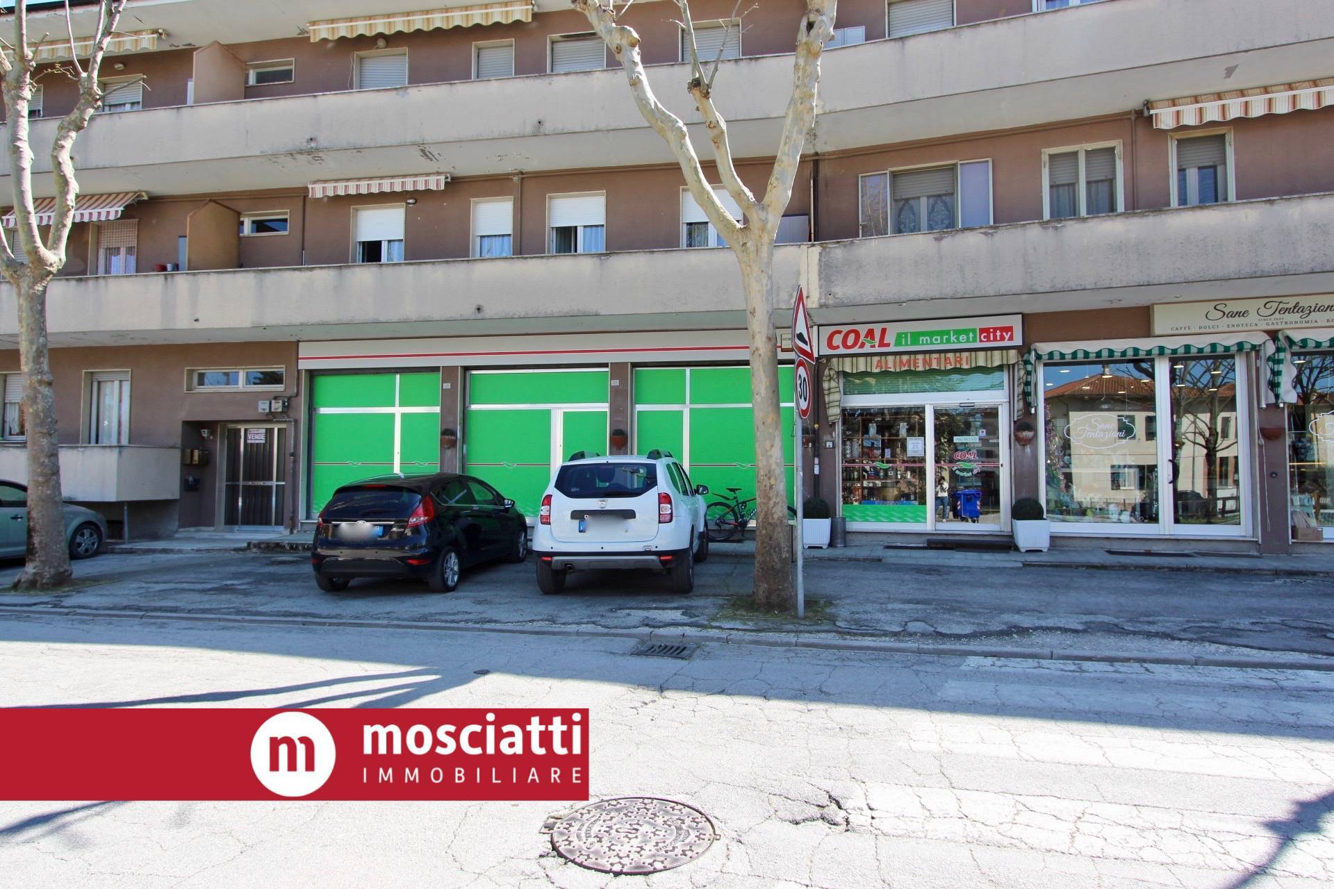 Fondo commerciale in vendita a Matelica (MC)