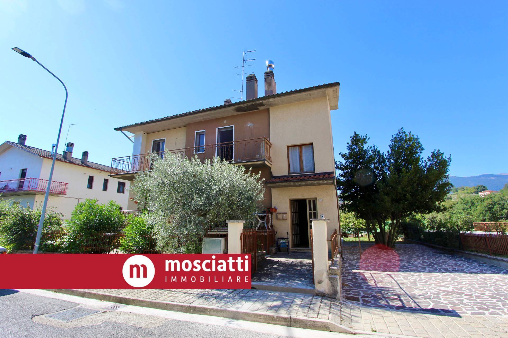 Appartamento in vendita a Castelraimondo - foto 1