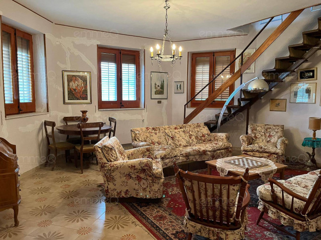 Villa in vendita a Piana degli Albanesi