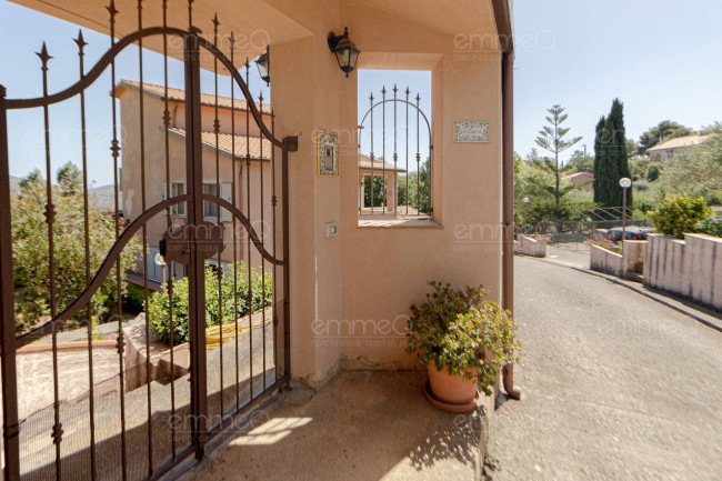 Villa in vendita a Castelbuono