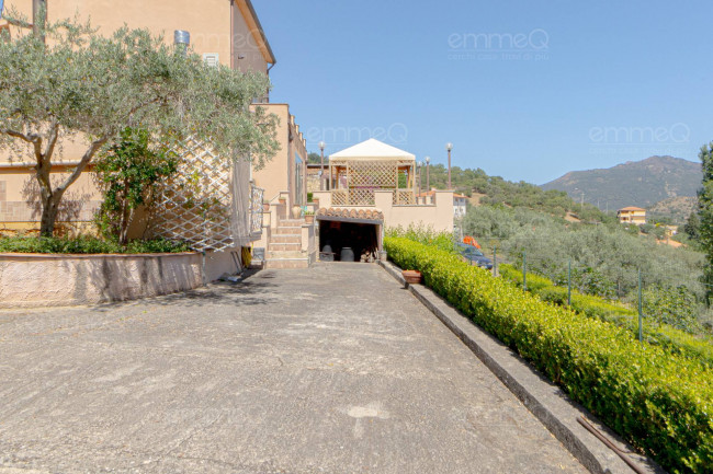 Villa in vendita a Castelbuono