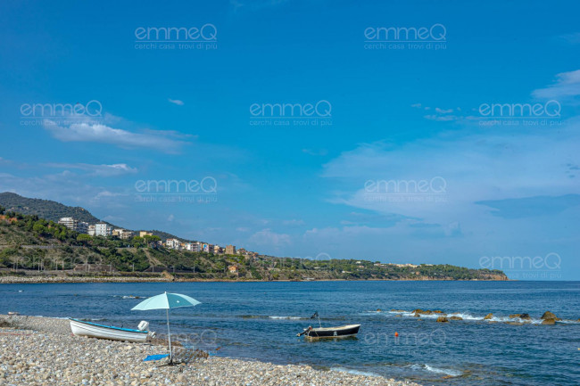 Villette a schiera in vendita a Pollina