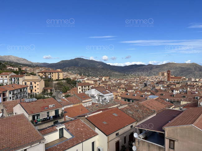 Appartamento in vendita a Castelbuono (PA)