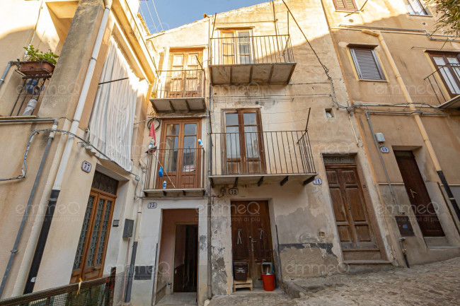 Casa indipendente in vendita a Castelbuono (PA)