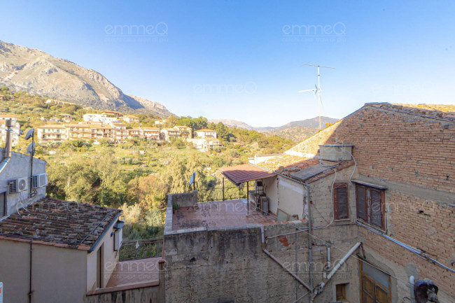 Casa indipendente in vendita a Castelbuono (PA)