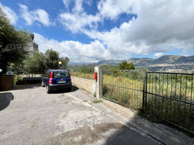 Appartamento in vendita a Monreale