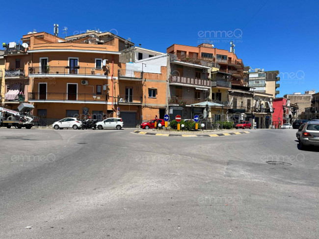 Locale commerciale in affitto a Palermo