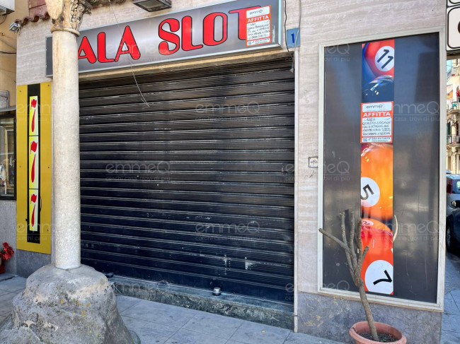 Locale commerciale in affitto a Palermo