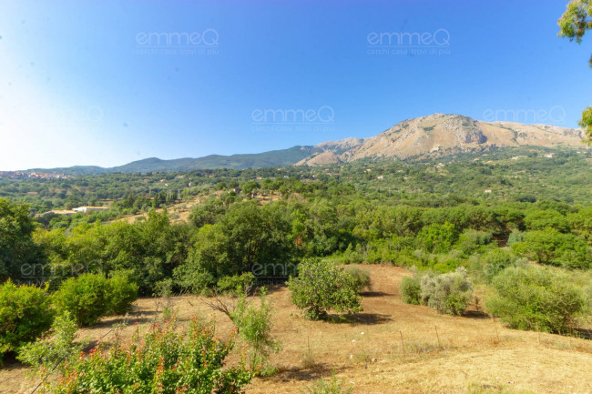 Appartamento in vendita a Castelbuono