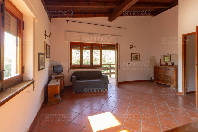 Appartamento in vendita a Castelbuono