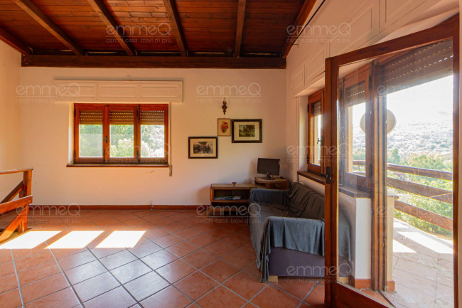 Appartamento in vendita a Castelbuono