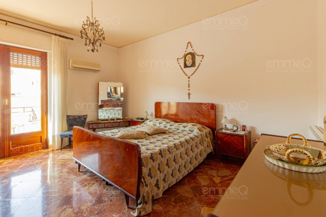 Appartamento in vendita a Castelbuono