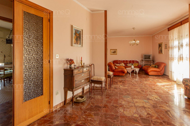 Appartamento in vendita a Castelbuono