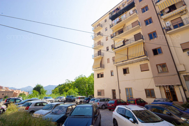 Appartamento in vendita a Castelbuono