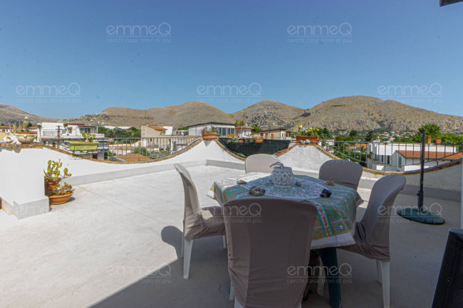 Villetta bifamiliare in vendita a Palermo