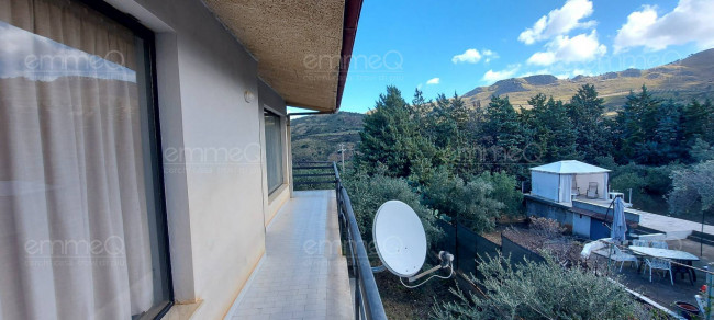 Villa in vendita a Ventimiglia di Sicilia