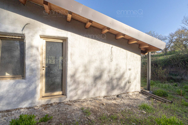 Villetta bifamiliare in vendita a Castelbuono