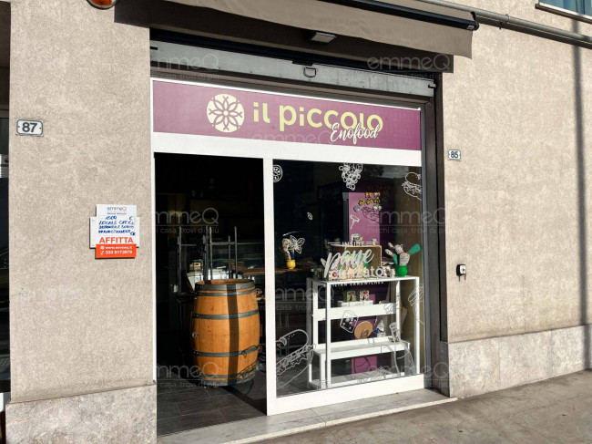 Locale commerciale in affitto a Palermo