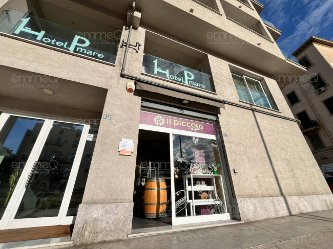 Locale commerciale in affitto a Palermo