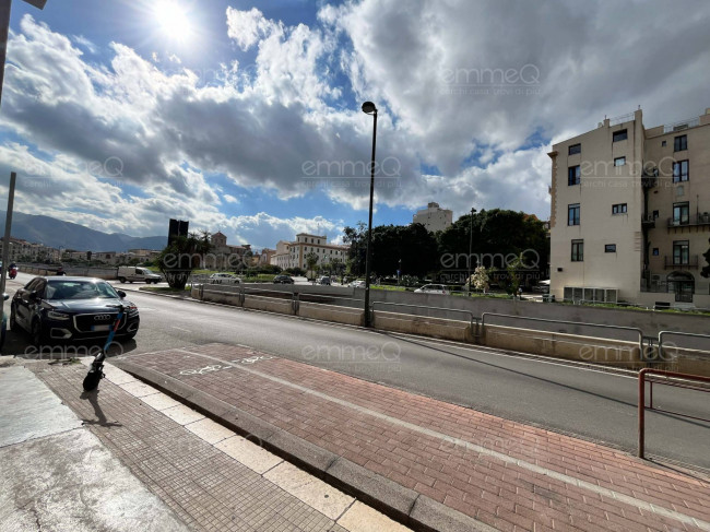 Locale commerciale in affitto a Palermo