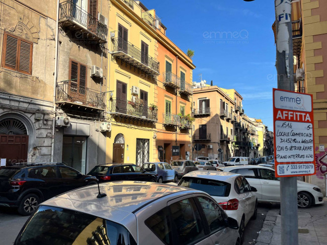 Locale commerciale in affitto a Palermo