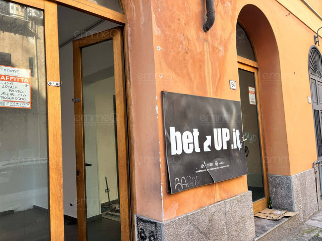 Locale commerciale in affitto a Palermo