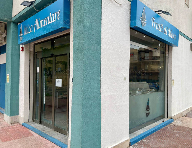 Locale commerciale in vendita a Palermo