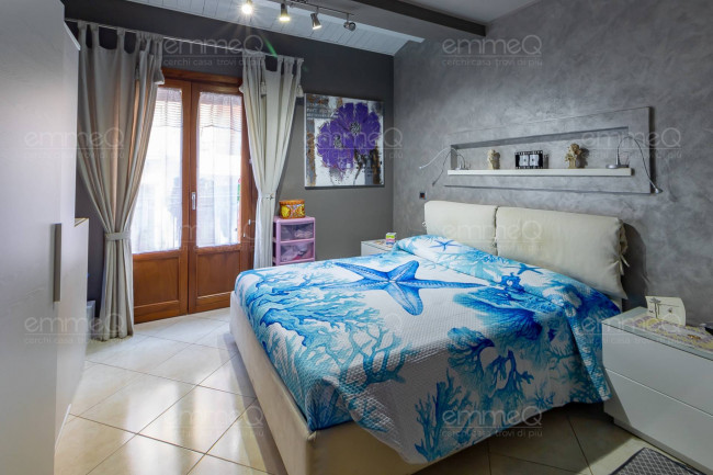 Edificio in vendita a Castelbuono